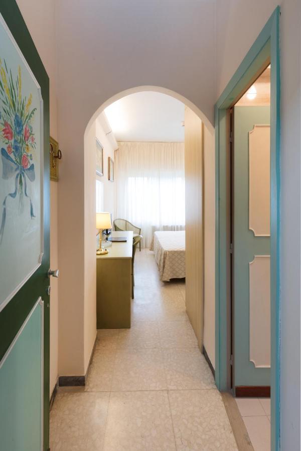 Hotel Numana Palace Esterno foto