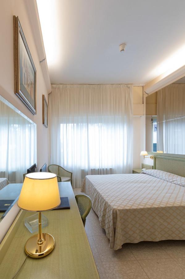 Hotel Numana Palace Esterno foto