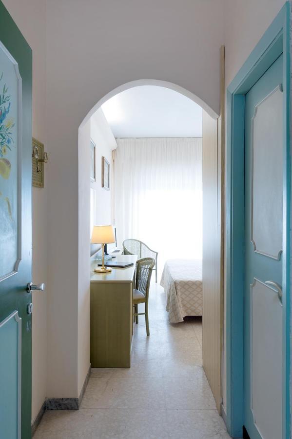 Hotel Numana Palace Esterno foto